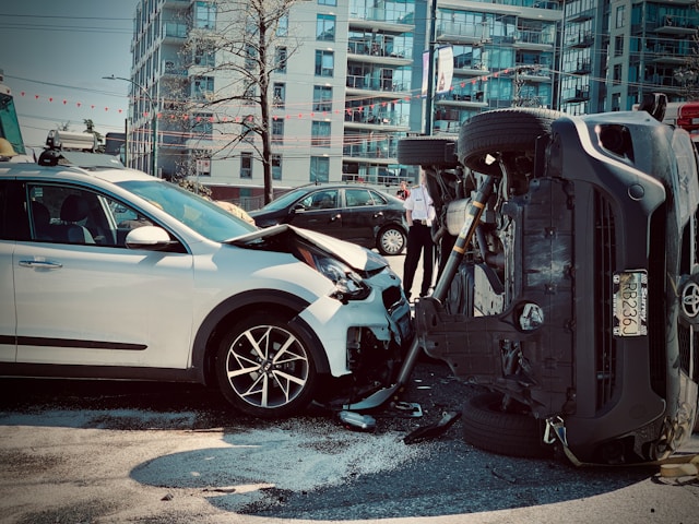 Truck accident lawyer vs car accident lawyer 